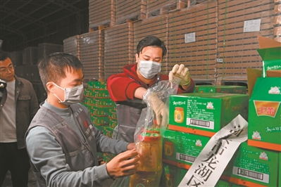 连夜执法显决心，广州查封四家问题腌制菜厂